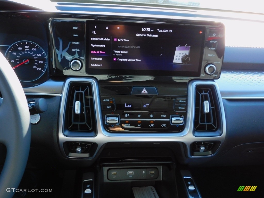 2022 Kia Sorento Hybrid EX AWD Hybrid Controls Photos