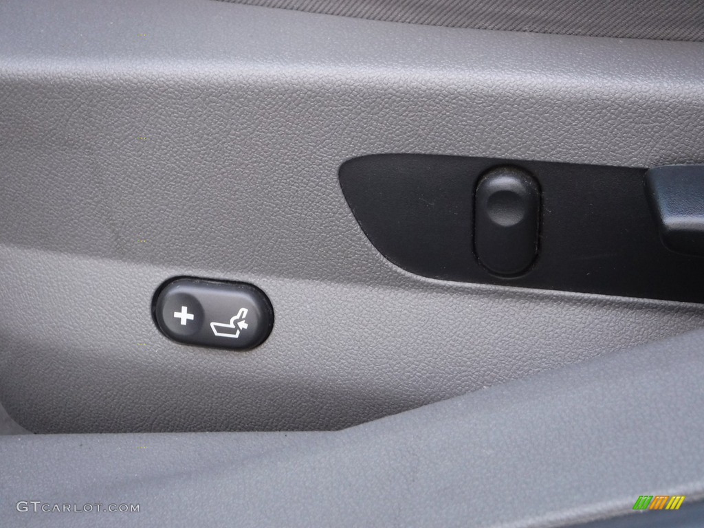2011 Malibu LS - Black Granite Metallic / Titanium photo #13