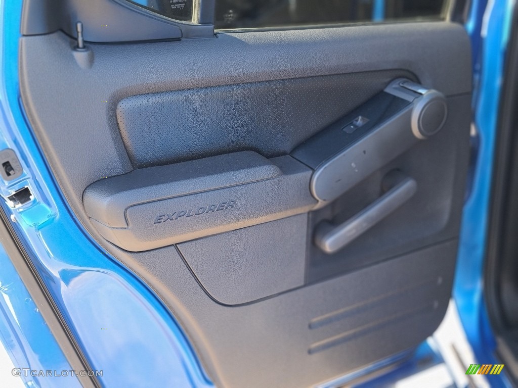 2010 Ford Explorer Sport Trac Adrenalin AWD Charcoal Black Door Panel Photo #143087990