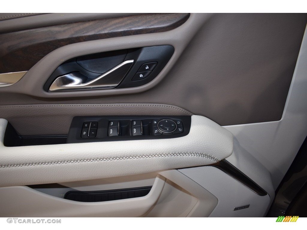 2021 GMC Yukon Denali 4WD Teak/­Light Shale Door Panel Photo #143089337
