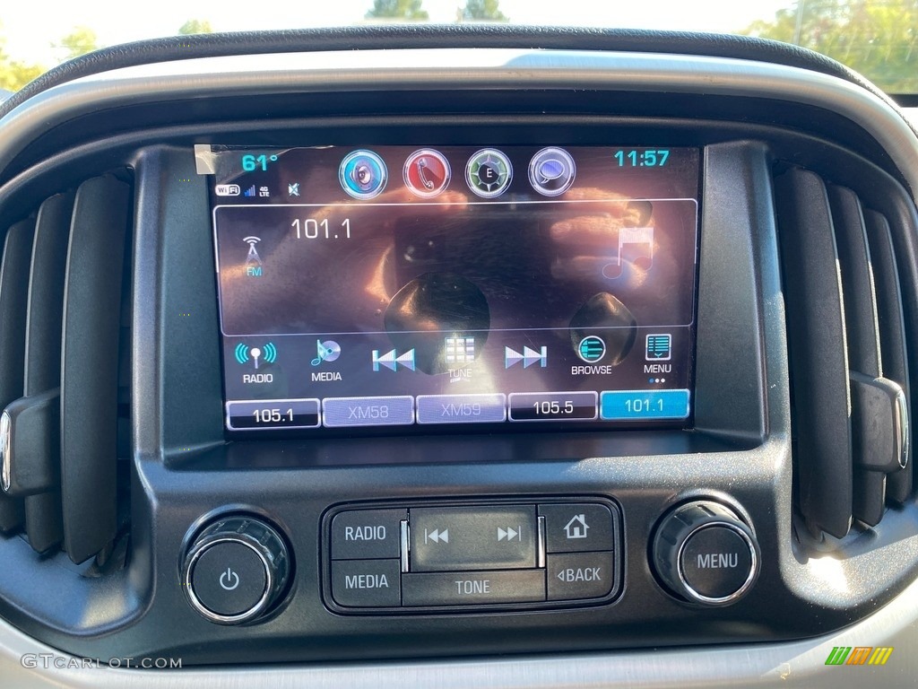 2017 GMC Canyon SLE Crew Cab 4x4 Controls Photo #143090174