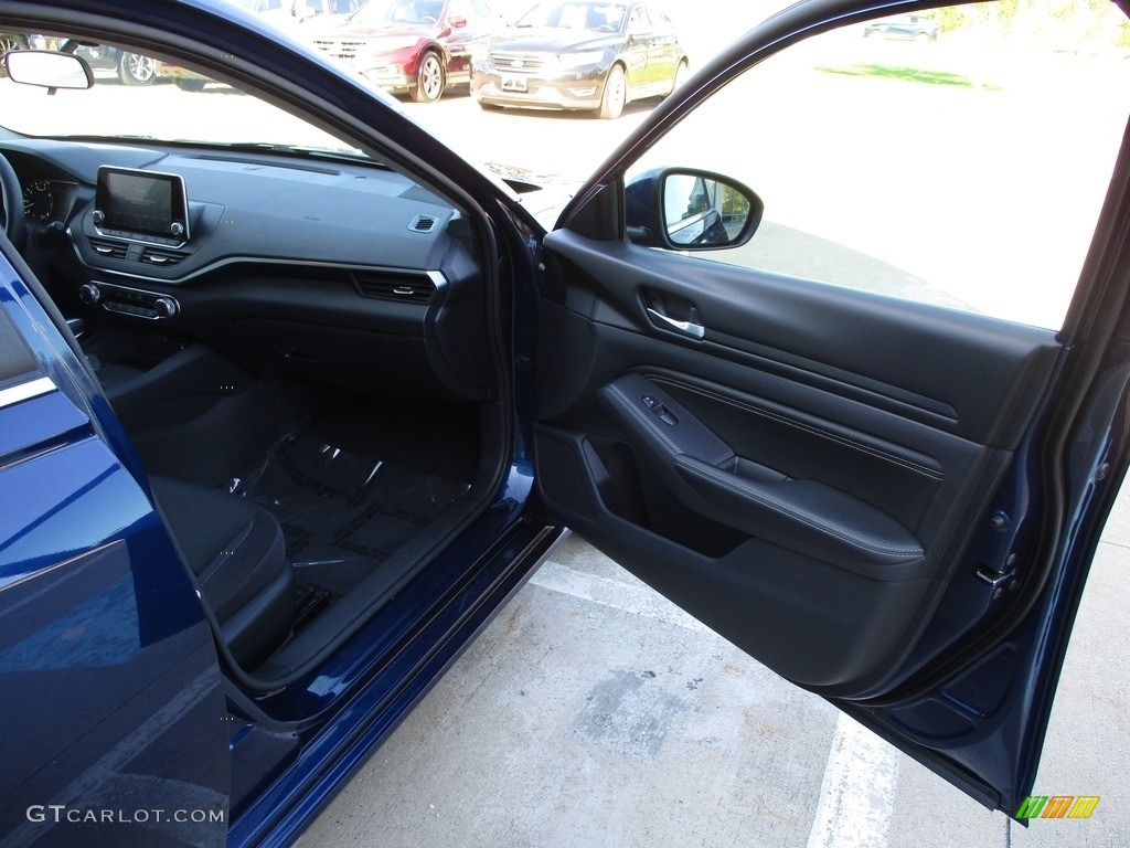 2019 Altima S - Deep Blue Pearl / Charcoal photo #17