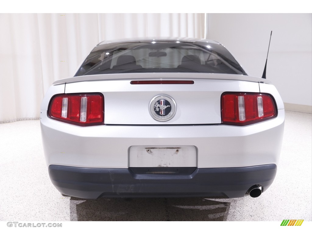 2010 Mustang V6 Premium Coupe - Brilliant Silver Metallic / Charcoal Black photo #15