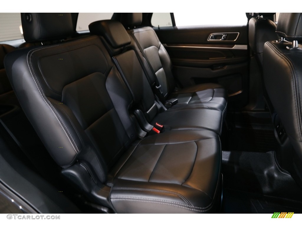2019 Explorer Limited 4WD - Agate Black / Medium Black photo #17