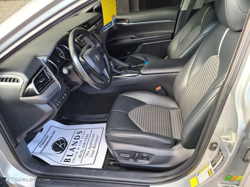 2019 Camry SE - Celestial Silver Metallic / Black photo #5