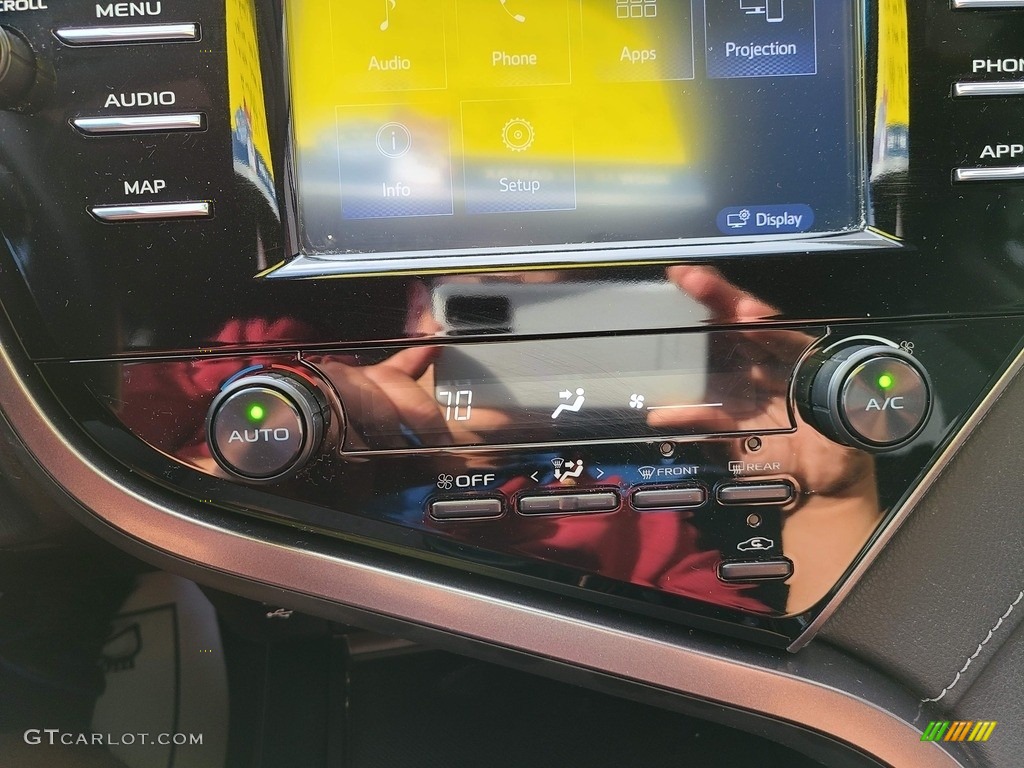 2019 Camry SE - Celestial Silver Metallic / Black photo #19