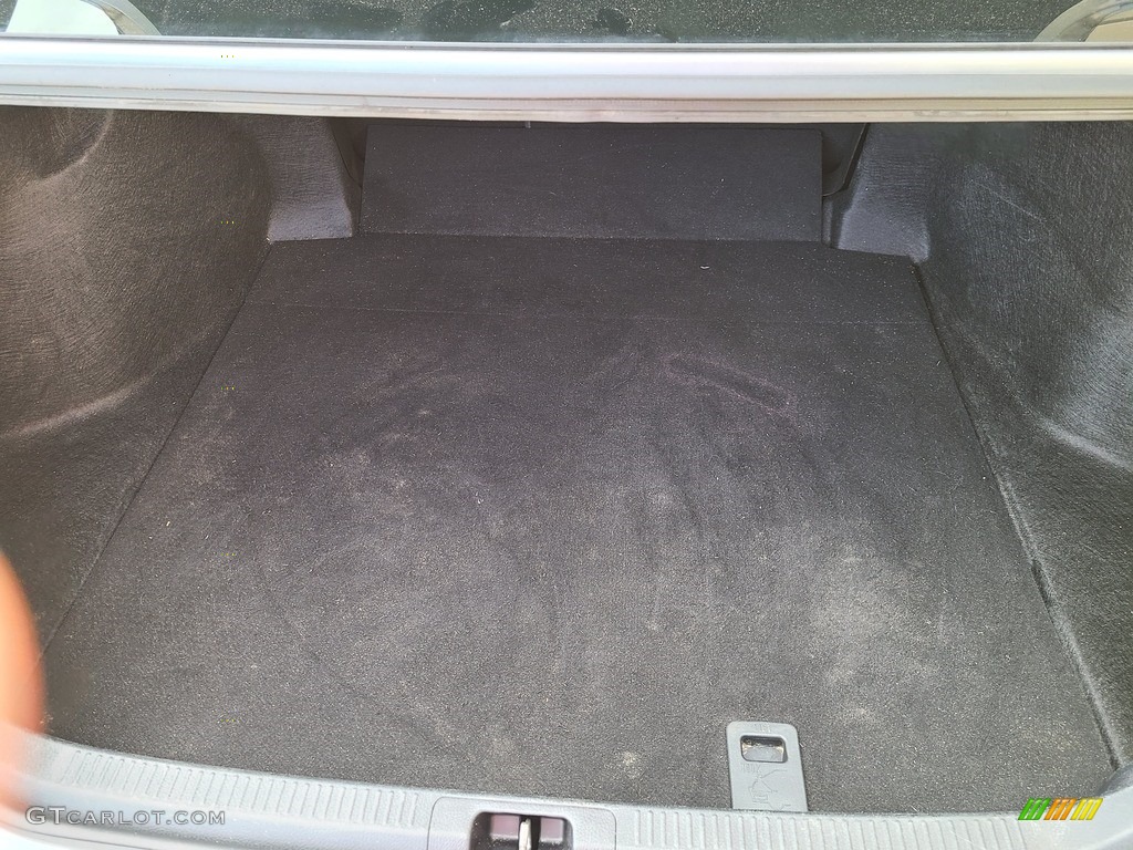 2019 Camry SE - Celestial Silver Metallic / Black photo #28