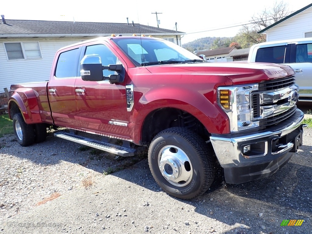 2019 F350 Super Duty XLT Crew Cab 4x4 - Ruby Red / Earth Gray photo #4