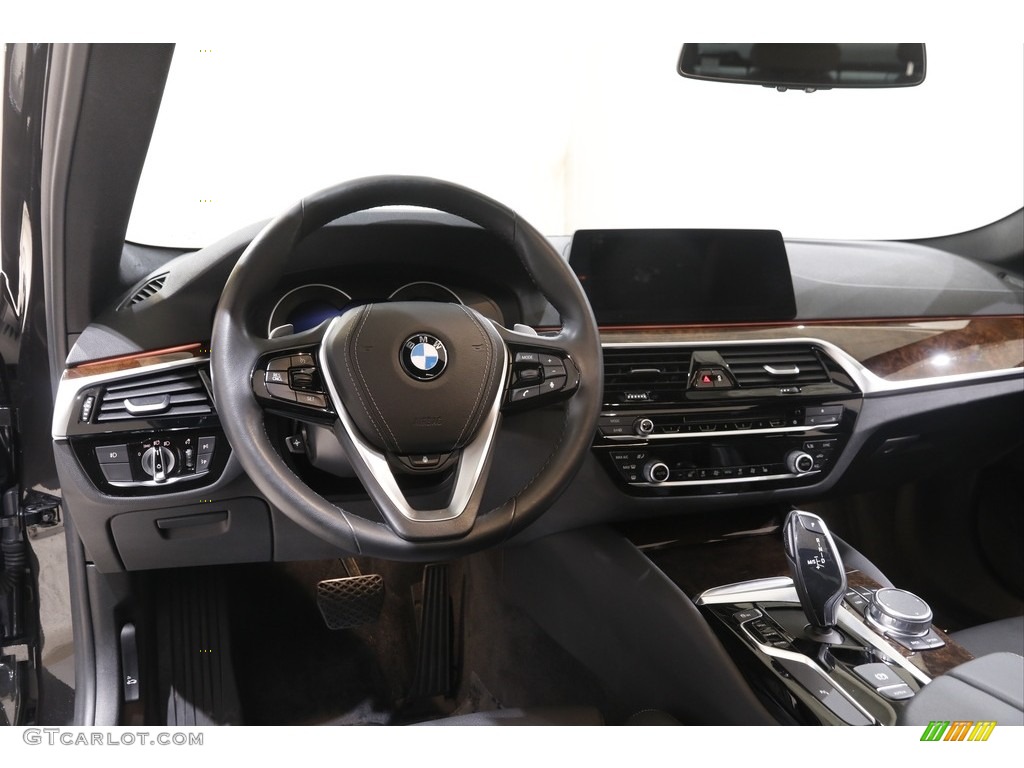 2018 5 Series 540i xDrive Sedan - Dark Graphite Metallic / Black photo #6