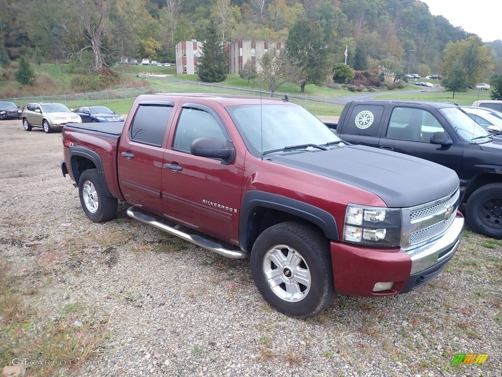 2009 Silverado 1500 LT Crew Cab 4x4 - Victory Red / Ebony photo #2