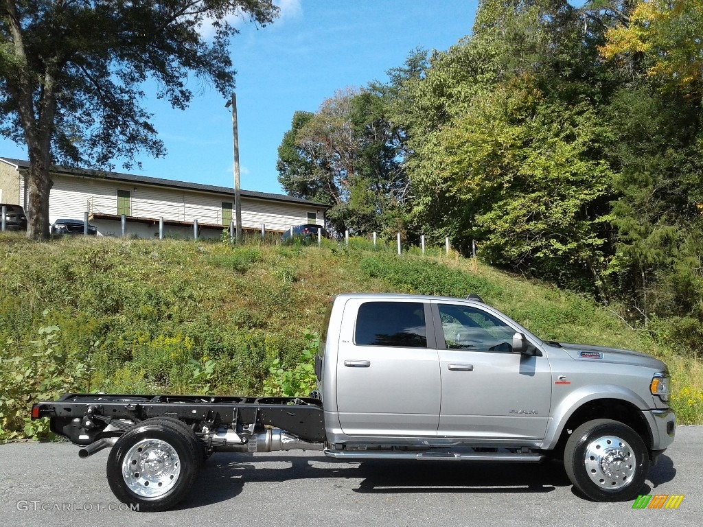 Billet Silver Metallic 2022 Ram 4500 SLT Crew Cab 4x4 Chassis Exterior Photo #143106722