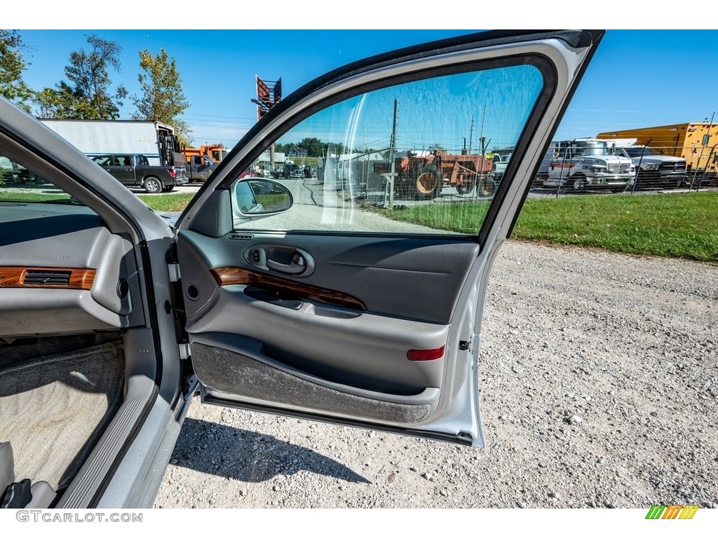 2002 LeSabre Custom - Sterling Silver Metallic / Medium Gray photo #23
