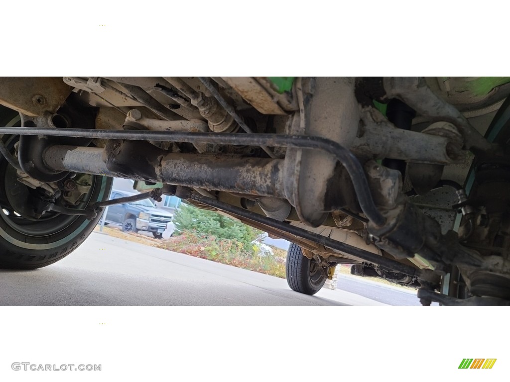 1973 Volkswagen Bus T2 Station Wagon Undercarriage Photo #143108905