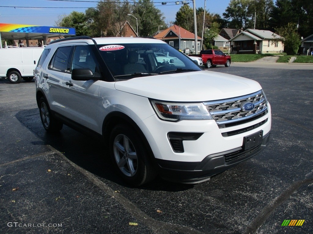 2018 Explorer FWD - Oxford White / Medium Stone photo #5