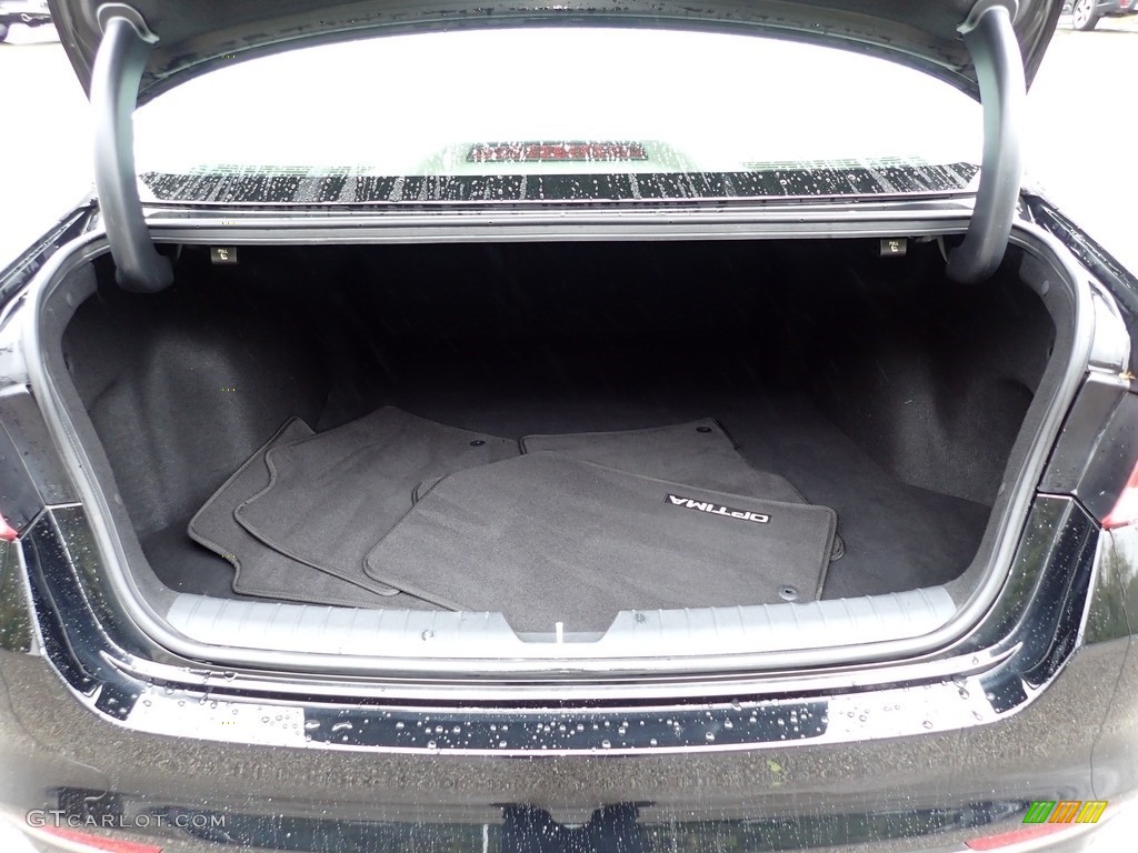 2017 Kia Optima LX Trunk Photos