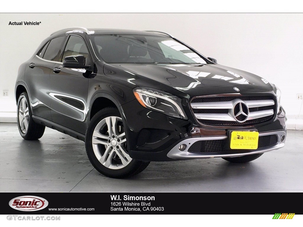 2016 GLA 250 4Matic - Night Black / Black photo #1