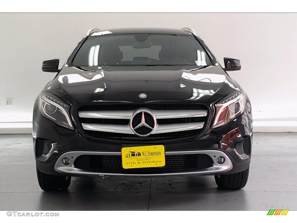 2016 GLA 250 4Matic - Night Black / Black photo #2