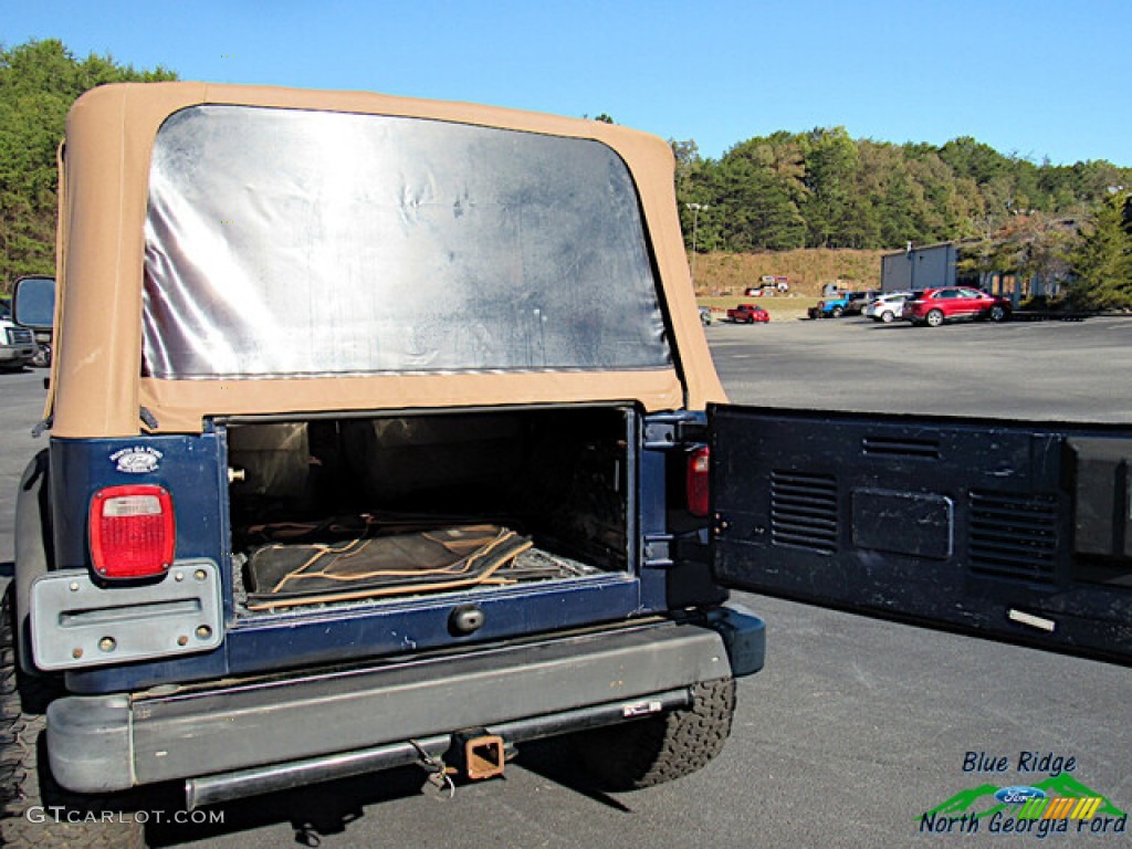 2004 Wrangler SE 4x4 - Patriot Blue Pearl / Dark Slate Gray photo #15