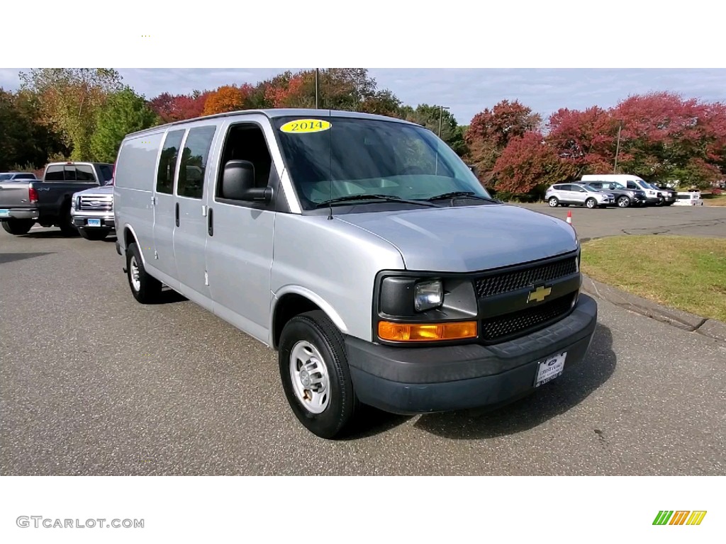 2014 Chevrolet Express 3500 Cargo WT Exterior Photos