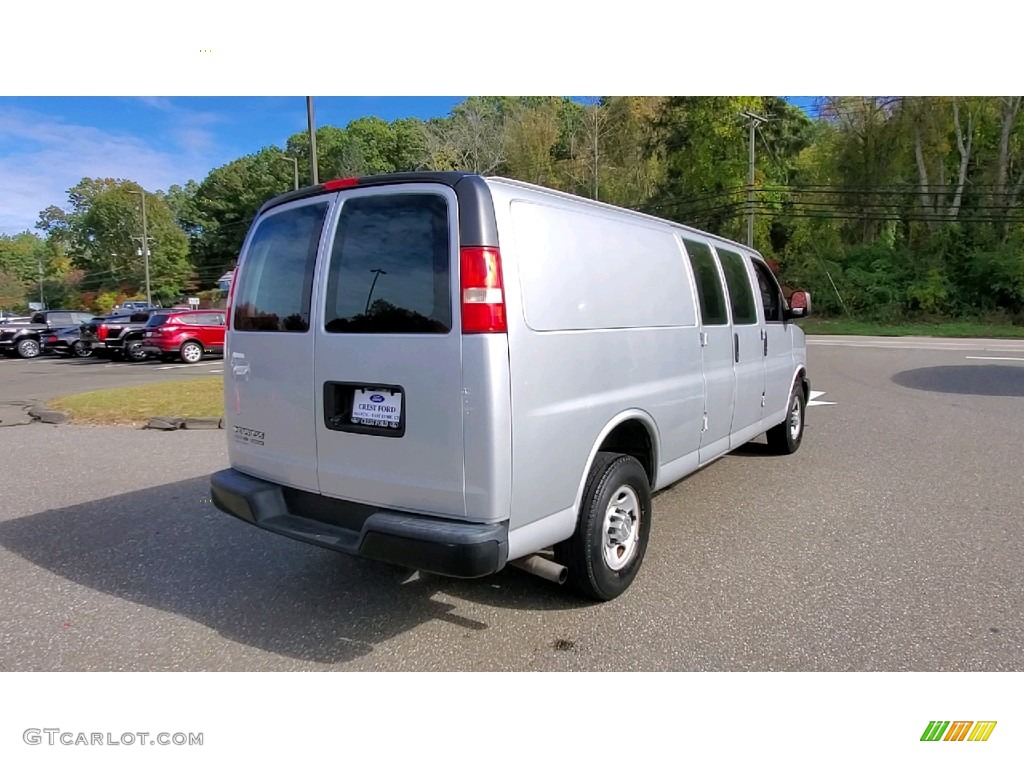 Silver Ice Metallic 2014 Chevrolet Express 3500 Cargo WT Exterior Photo #143110517