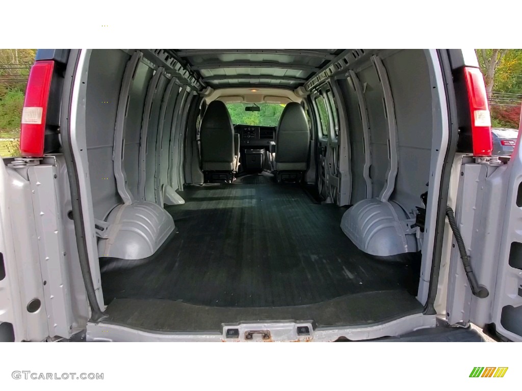 2014 Chevrolet Express 3500 Cargo WT Trunk Photos