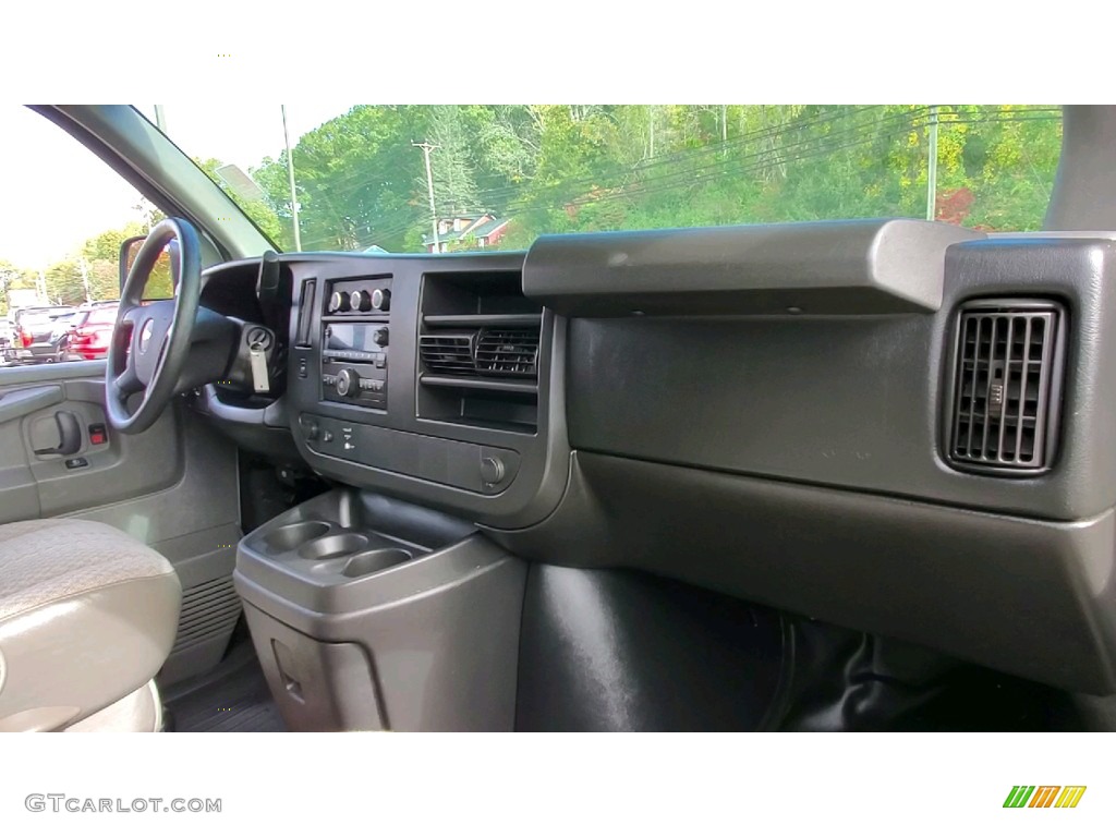 2014 Chevrolet Express 3500 Cargo WT Medium Pewter Dashboard Photo #143110670