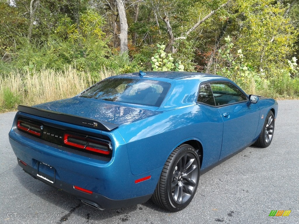 2021 Challenger R/T Scat Pack - Frostbite / Black photo #6
