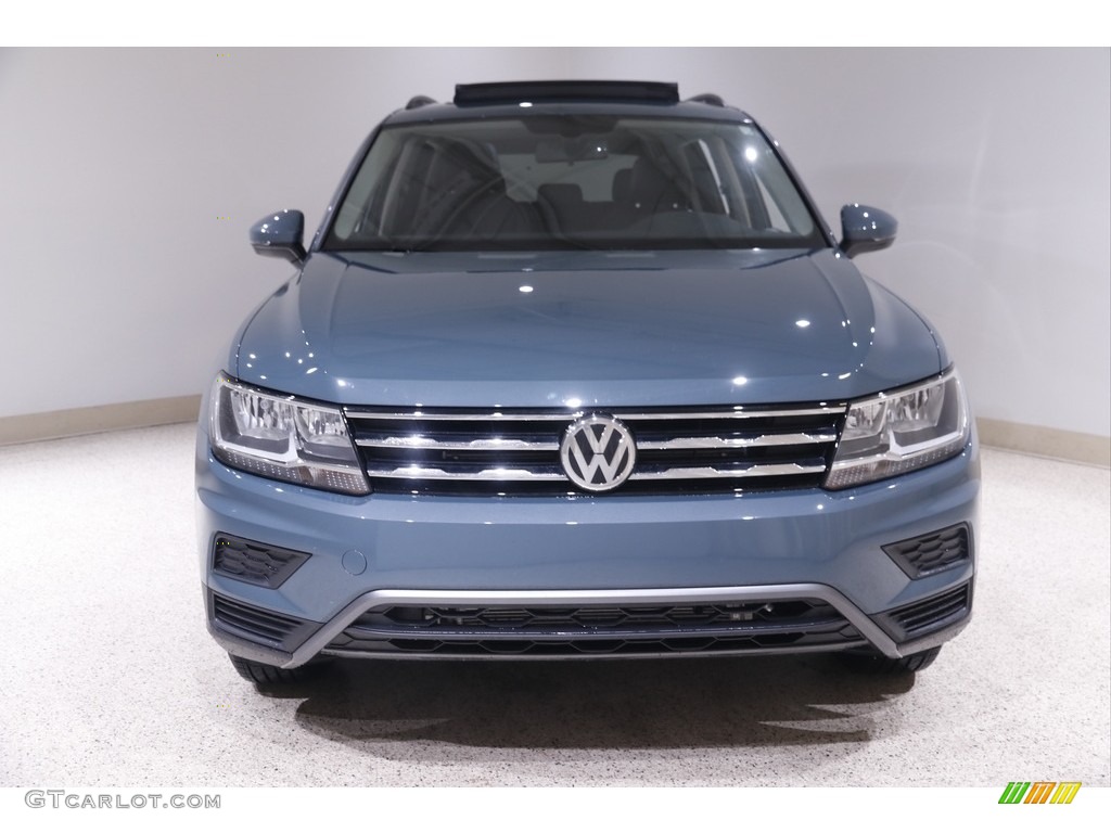 2019 Tiguan SE 4MOTION - Stone Blue Metallic / Titan Black photo #2