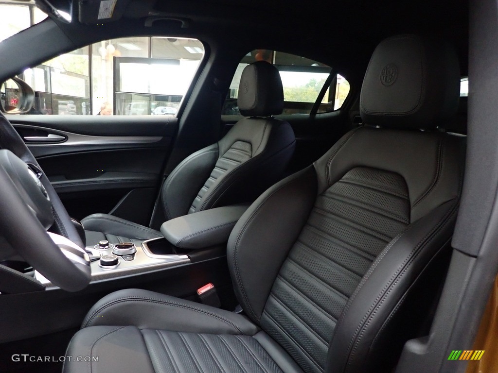 Black Interior 2022 Alfa Romeo Stelvio Ti AWD Photo #143113357