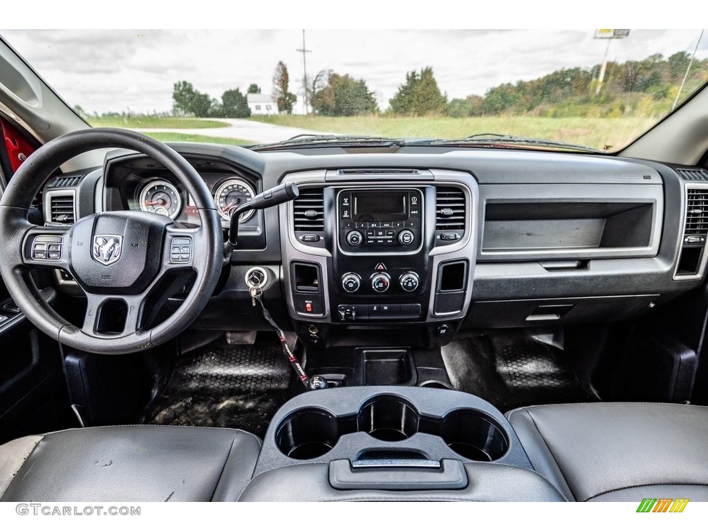 Black/Diesel Gray Interior 2015 Ram 2500 Tradesman Crew Cab 4x4 Photo #143113612