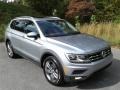 Front 3/4 View of 2020 Tiguan SEL
