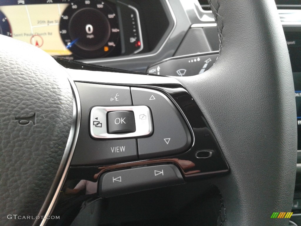 2020 Volkswagen Tiguan SEL Steering Wheel Photos