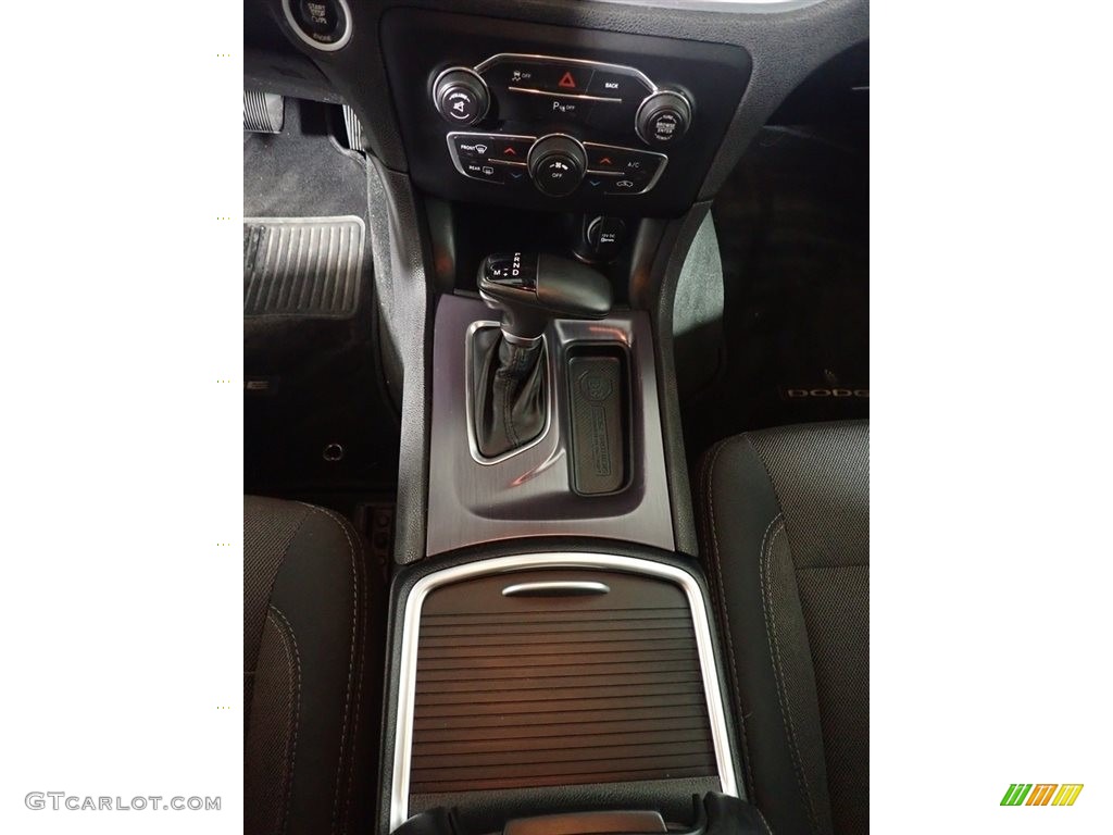 2015 Charger SE AWD - Phantom Black Tri-Coat Pearl / Black photo #31