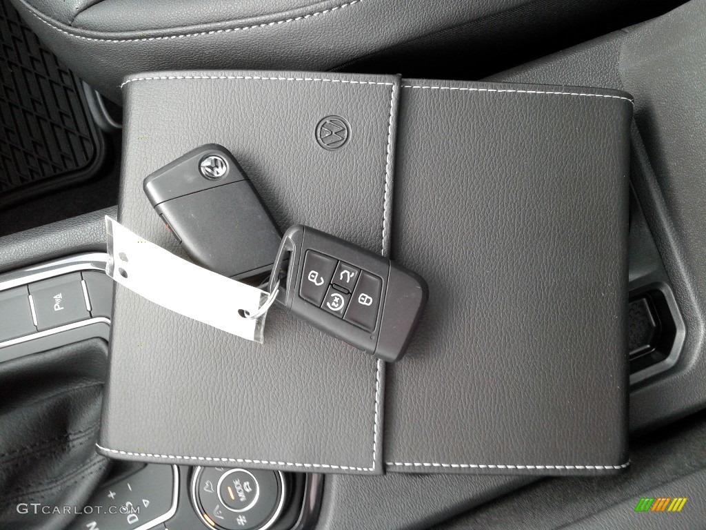 2020 Volkswagen Tiguan SEL Keys Photo #143114482