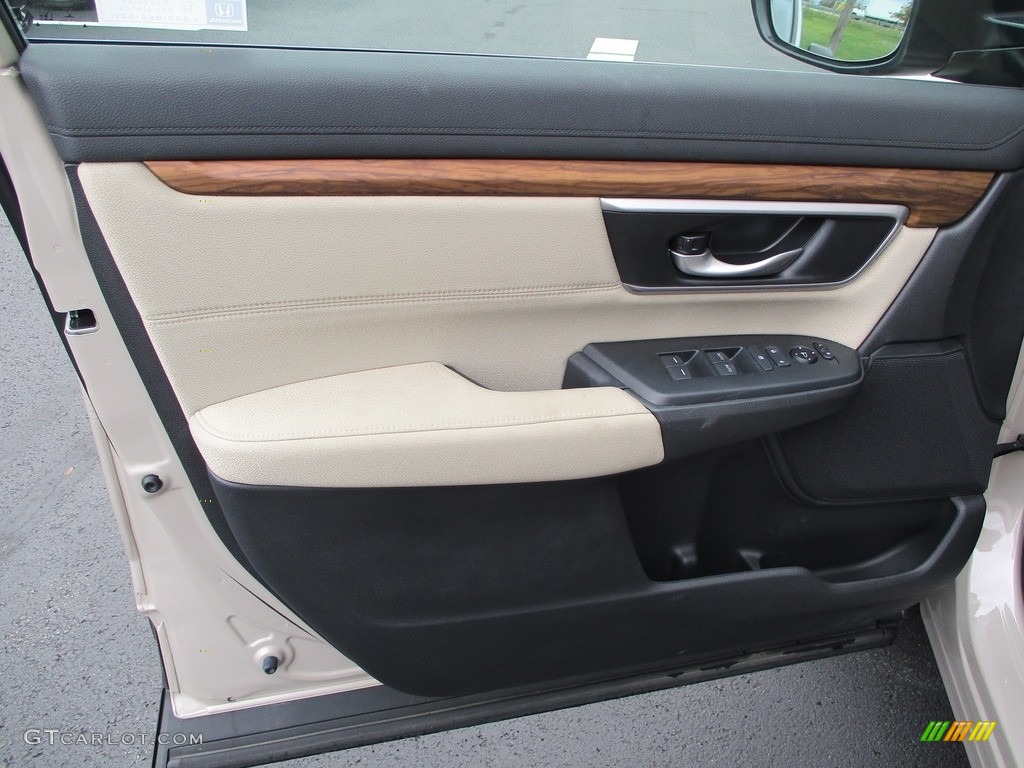 2018 Honda CR-V EX Door Panel Photos