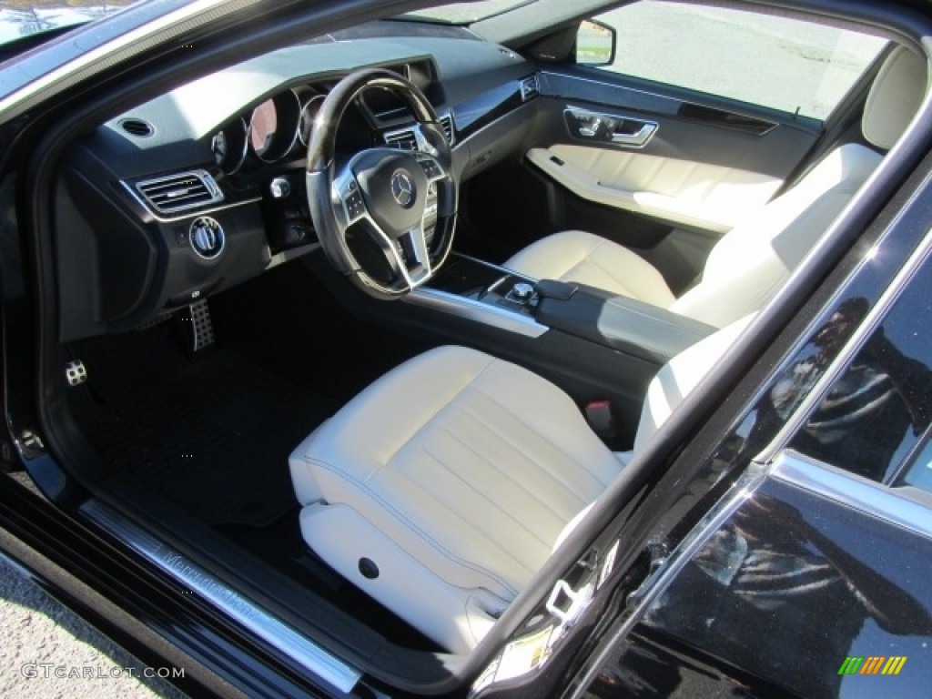 2014 E 350 4Matic Sport Sedan - Obsidian Black Metallic / Porcelain/Black photo #17