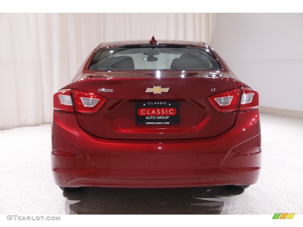 2018 Cruze LT - Cajun Red Tintcoat / Jet Black photo #17
