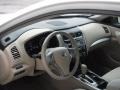 2013 Pearl White Nissan Altima 3.5 SV  photo #11
