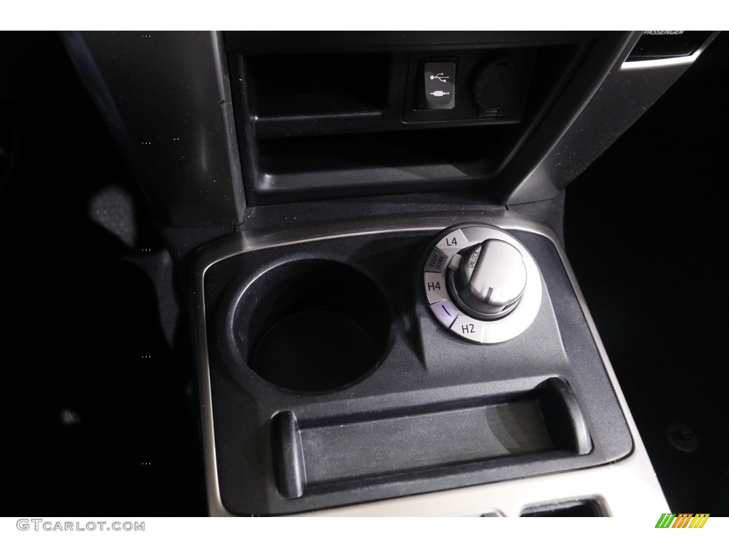 2015 4Runner SR5 4x4 - Attitude Black / Black photo #15