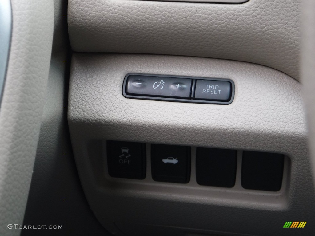 2013 Altima 3.5 SV - Pearl White / Beige photo #23
