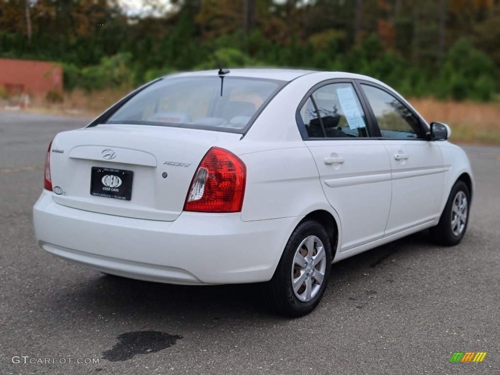 2010 Accent GLS 4 Door - Nordic White / Gray photo #5