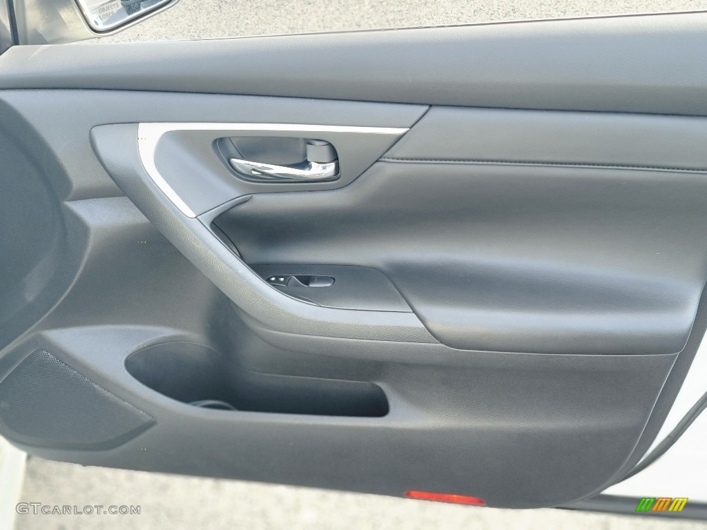 2015 Altima 2.5 SV - Pearl White / Charcoal photo #19