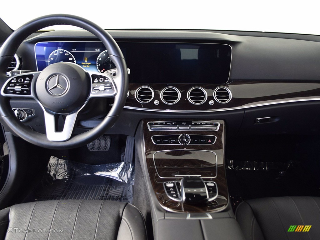 2020 Mercedes-Benz E 450 4Matic Wagon Black Dashboard Photo #143127589
