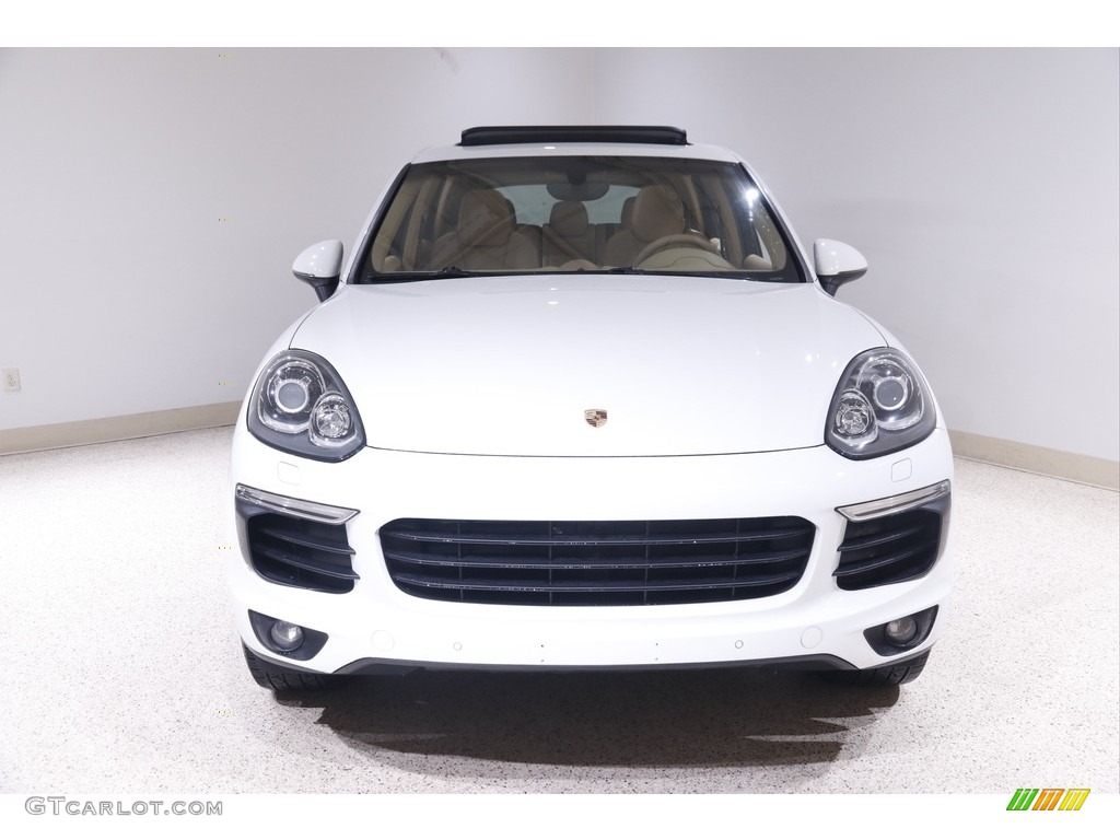 2017 Cayenne Platinum Edition - White / Luxor Beige photo #2