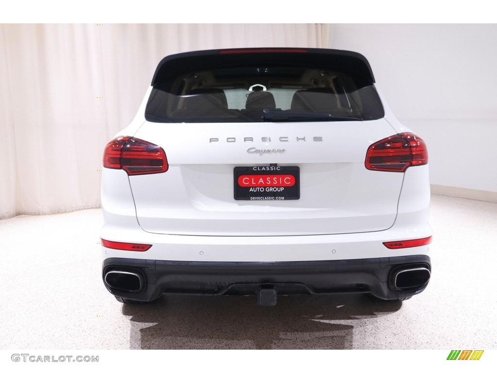 2017 Cayenne Platinum Edition - White / Luxor Beige photo #20