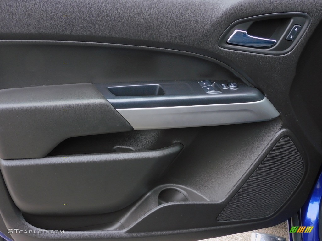 2016 Chevrolet Colorado LT Extended Cab 4x4 Door Panel Photos