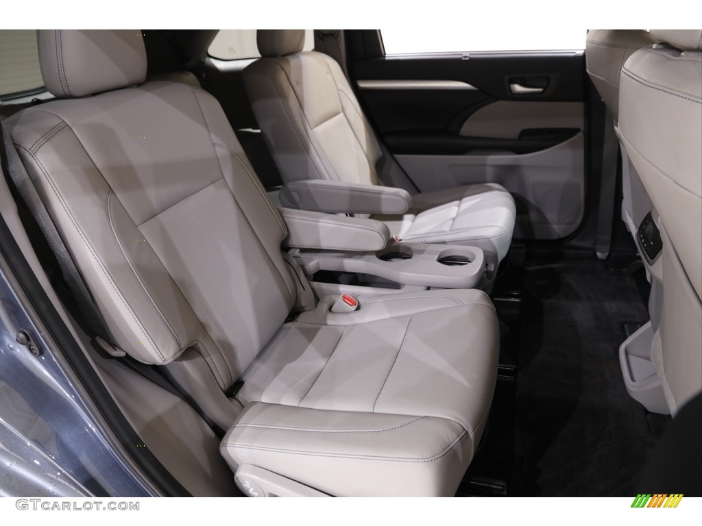 2018 Highlander XLE - Shoreline Blue Pearl / Ash photo #16