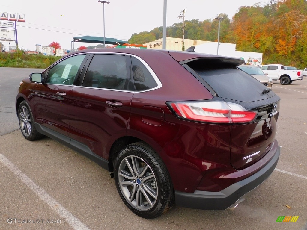 2021 Edge Titanium AWD - Rapid Red Metallic / Dune photo #5