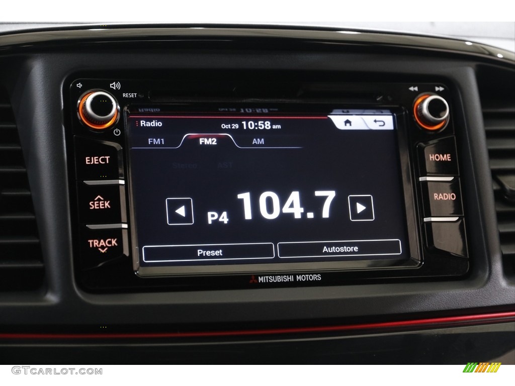 2017 Mitsubishi Lancer LE Audio System Photos