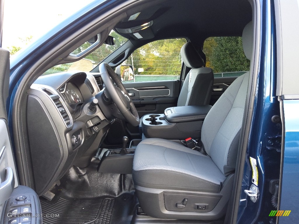 2022 Ram 4500 SLT Crew Cab 4x4 Chassis Front Seat Photos